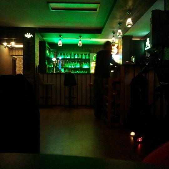 Das Foto wurde bei Chevita Cafe &amp; Bar von Kadir D. am 12/22/2012 aufgenommen