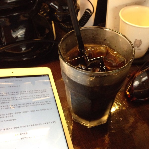 Photo prise au CHAN&#39;S Espresso Bar par Soobhin A. le6/29/2013