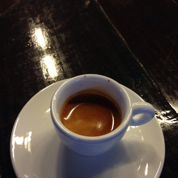 Photo prise au CHAN&#39;S Espresso Bar par Soobhin A. le9/6/2013