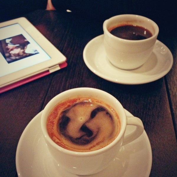 Photo prise au CHAN&#39;S Espresso Bar par Soobhin A. le12/24/2012