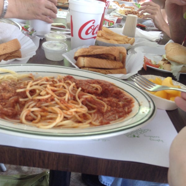 Kirks American Restaurant in Hinton