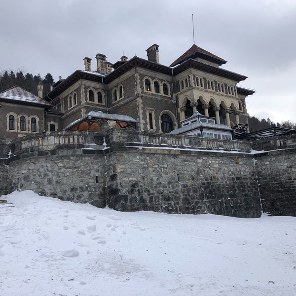 รูปภาพถ่ายที่ Castelul Cantacuzino โดย Andra Z. เมื่อ 12/28/2018
