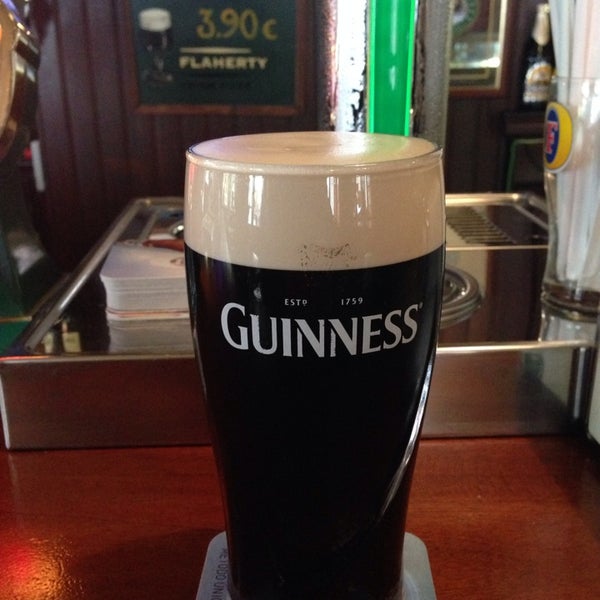 Снимок сделан в Flaherty&#39;s Irish Bar пользователем Dirk S. 3/25/2014