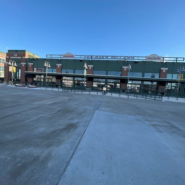 Johnsonville Tailgate Village Lambeau Field 7 tips