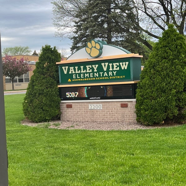 Valley View Elementary School 2200 True Ln