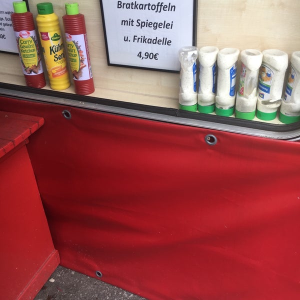 Fotos bei Trödelmarkt Aachener Platz Bilk Düsseldorf, Nordrhein