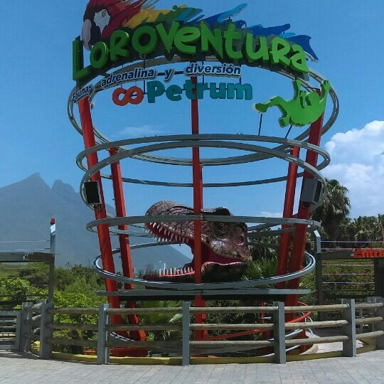 LoroVentura - Parque temático en Monterrey