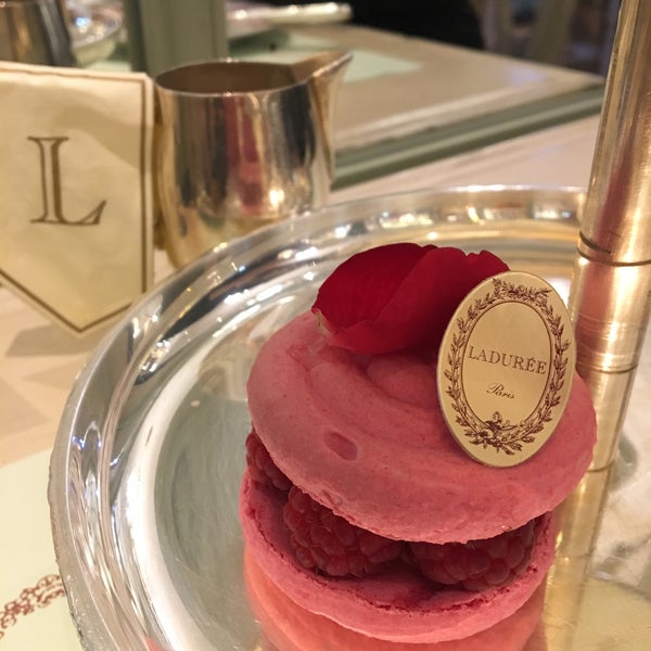 Laduree Париж Брест