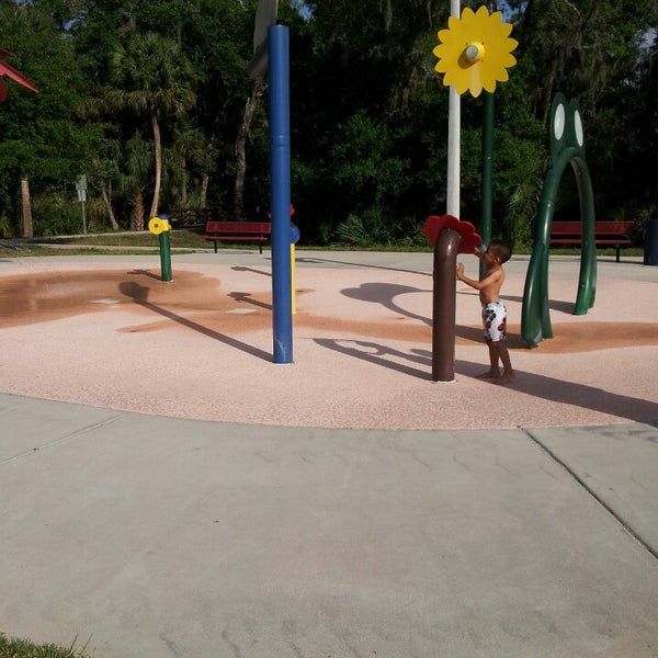Oldsmar Spray Park Playground in Oldsmar