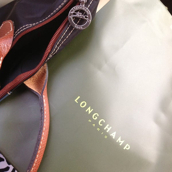 Longchamp PondokIndah - Kebayoran Lama 