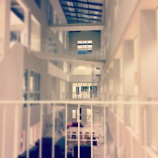 photos at reeshof college - witbrant - tilburg, noord-brabant