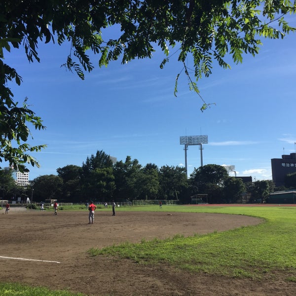 明治神宮外苑 軟式球場 新宿区, 東京都