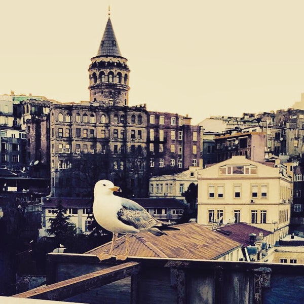 Photo taken at GALATA ROOF by Eren B. on 5/12/2015