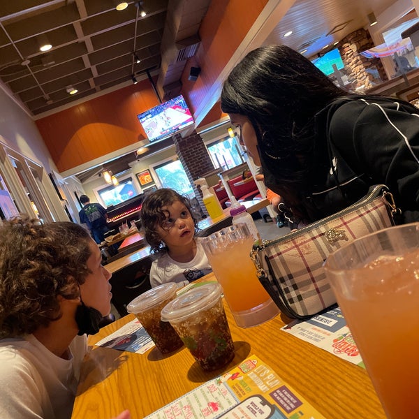 Photo taken at Chili&#39;s Grill &amp; Bar by Javier A. on 3/6/2021