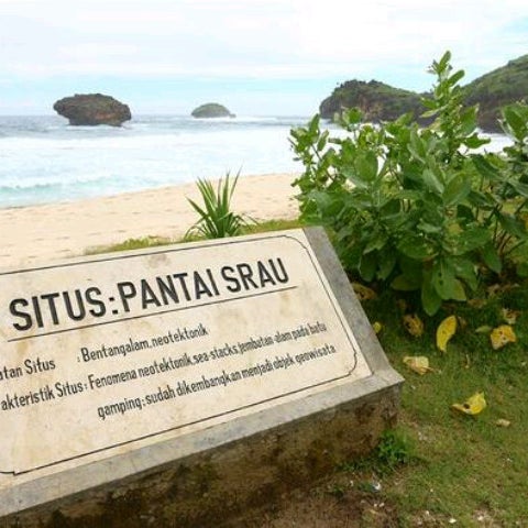 Photos At Pantai Srau 7 Tips
