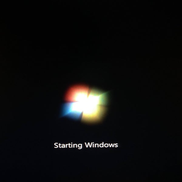 Starting виндовс. Загрузка виндовс 7. Запуск виндовс. Экран загрузки виндовс 7. Запуск Windows 7.