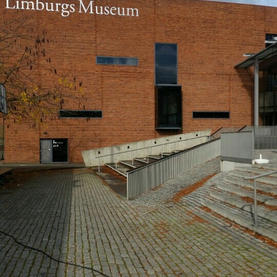 10/25/2015 tarihinde B.A.M. ..ziyaretçi tarafından Limburgs Museum'de çekilen fotoğraf