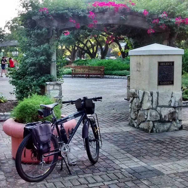 Helen's Garden 701 E. Main