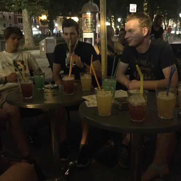 Заходит скелет в бар заказывает. Еще один бар самара. gellert bar галактионовская ул., 106а фото.