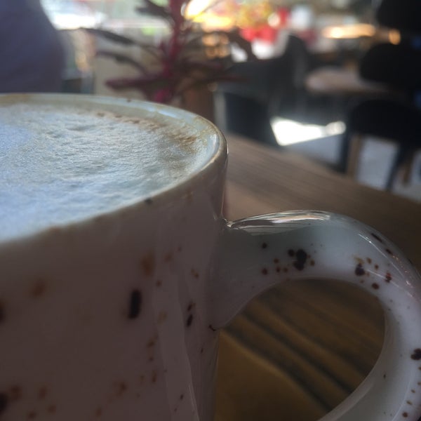 7/13/2018 tarihinde Huseyin C.ziyaretçi tarafından Ayaküstü Kahve'de çekilen fotoğraf
