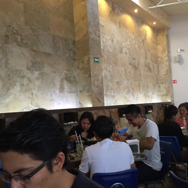 Photo taken at Restaurante La Islaa by Octavio C. on 7/24/2016