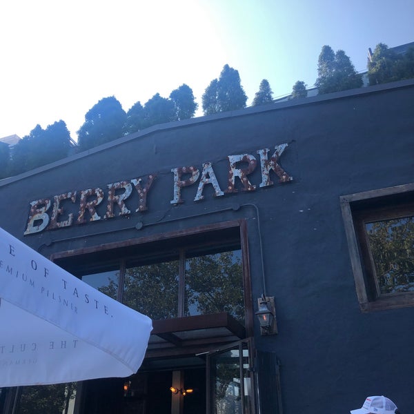 Foto scattata a Berry Park da Christina M. il 8/8/2020