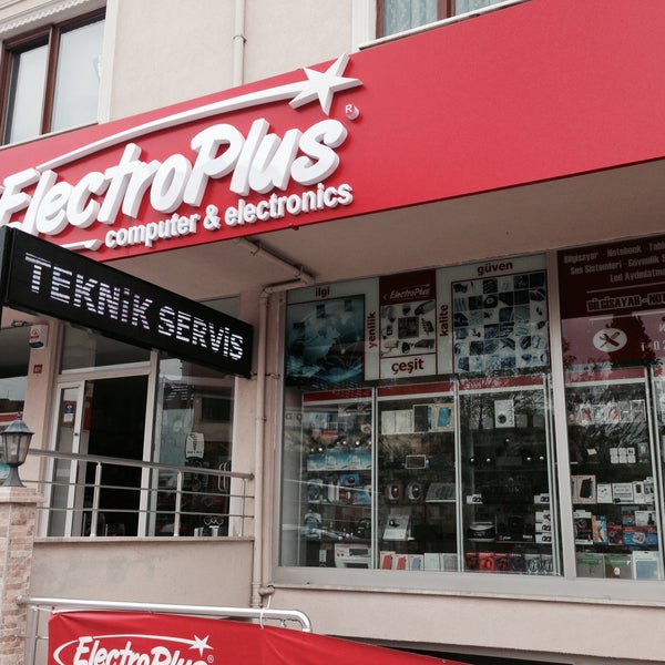 Photo taken at ElectroPlus Bilgisayar &amp; Elektronik by ElectroPlus Bilgisayar &amp; Elektronik on 5/14/2015