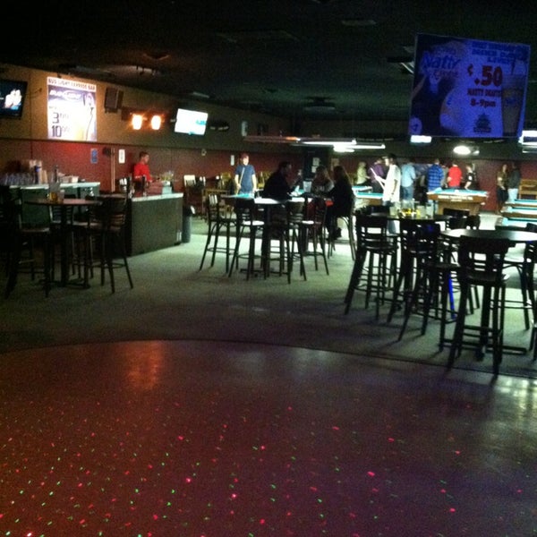 Gold Crown Billiards Bar & Grill Pool Hall
