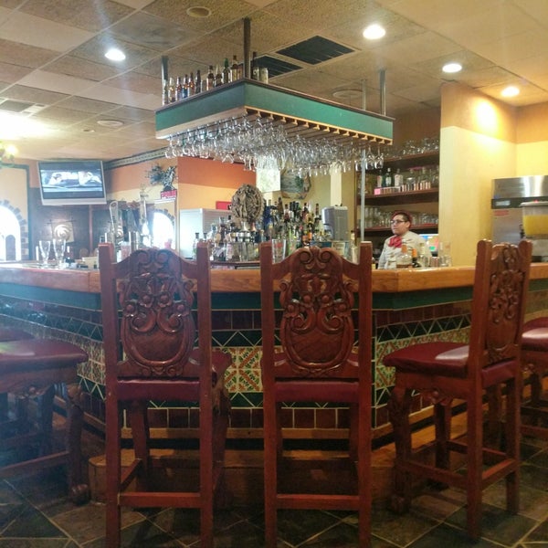 2/4/2018 tarihinde Albert A.ziyaretçi tarafından Azteca Mexican Restaurant Matthews'de çekilen fotoğraf