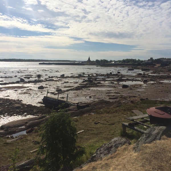 Причал кемь. Причал кемь. Причал карелия кемь. Причал кемь. Рабочеостровск причал на соловки.