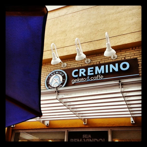 Photo taken at Cremino Gelato &amp; Caffè by Denis T. on 5/30/2013