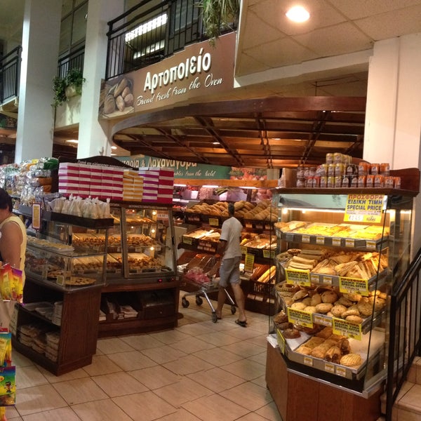 Foto scattata a Kkolias Supermarket da Kkolias Supermarket (Υπεραγορά Κκολιάς) il 9/14/2015