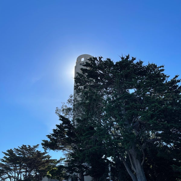Photo taken at Coit Tower by Virath P. on 10/15/2021