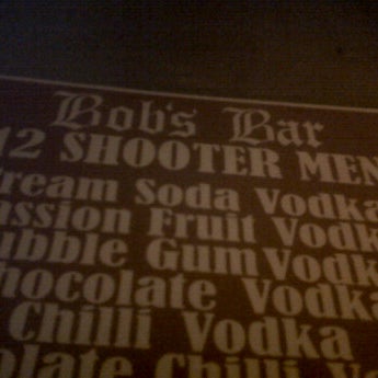 10/16/2012にSpit or SwallowがBob&#39;s Barで撮った写真