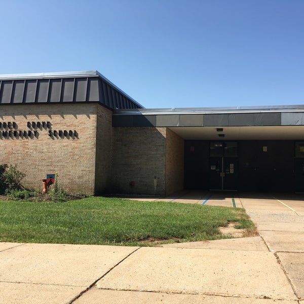 Timber Grove Elementary School 701 Academy Ave