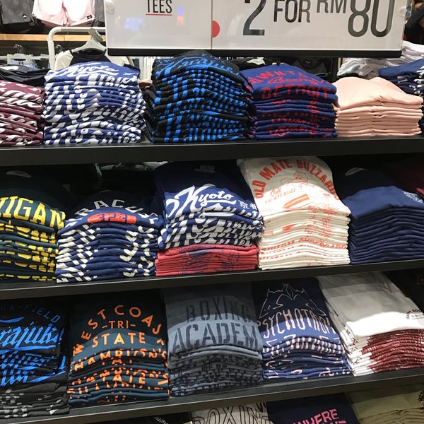 Cotton On Clothing Store In Petaling Jaya