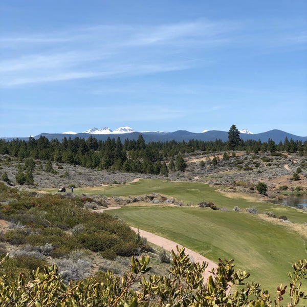 Photo taken at Tetherow Golf Club &amp; Grill by Tommy A. on 5/4/2019