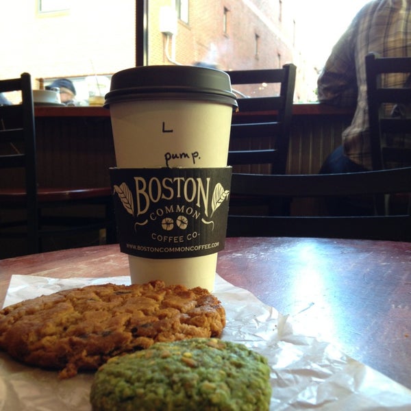 Снимок сделан в Boston Common Coffee Company пользователем Brian S. 9/28/2013
