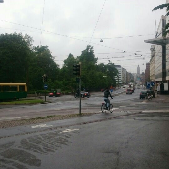 Foto scattata a Helsingin Kahvikomppania da Helsingin K. il 6/26/2015