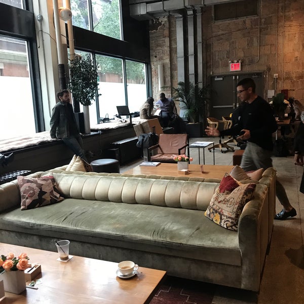 Photo taken at NeueHouse by Lina on 10/3/2019
