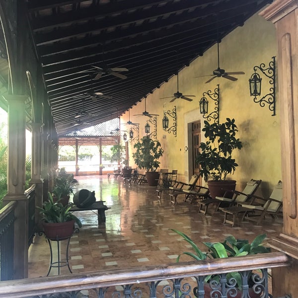 Снимок сделан в Hacienda Xcanatún пользователем Karla L. 6/8/2017