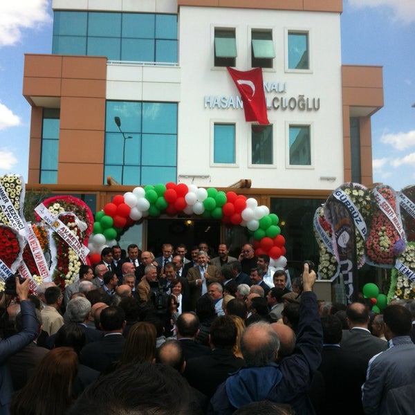 รูปภาพถ่ายที่ Adanalı Hasan Kolcuoğlu Restaurant โดย Burak H. เมื่อ 3/23/2013
