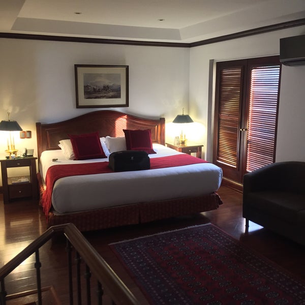 Foto diambil di Hotel Park 10 Medellin oleh 🌎🇧🇷🇨🇱 Alexandre C. pada 12/17/2015