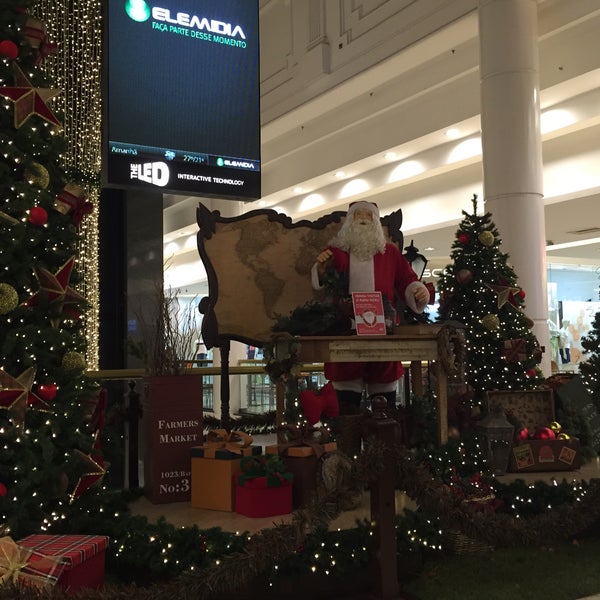 12/10/2015 tarihinde Marcio Y.ziyaretçi tarafından Shopping Plaza Sul'de çekilen fotoğraf