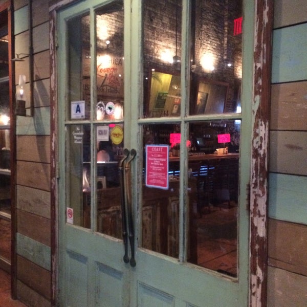 8/20/2015にJuan Carlos B.がCoast Bar and Grillで撮った写真