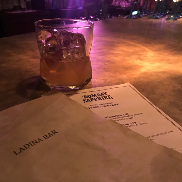 Foto tirada no(a) Ladina Bar por Ale E. em 8/12/2018