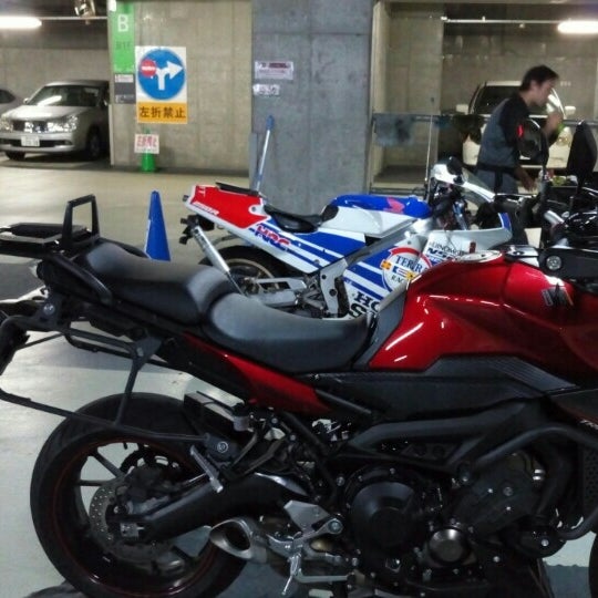 秋葉原udx カーウォッシュサービス 秋葉原 東京 東京都