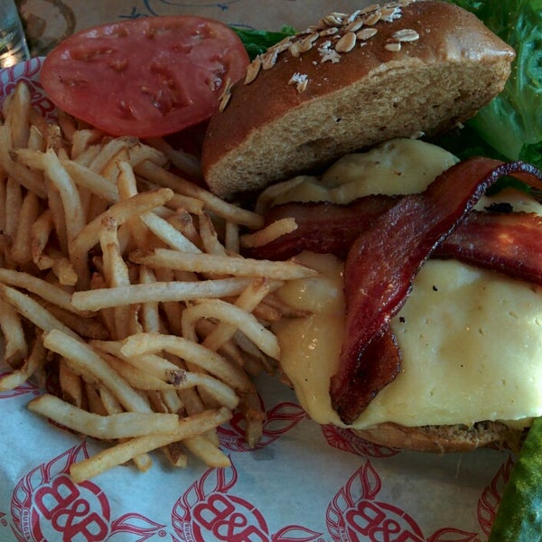Photo taken at Burger &amp; Beer Joint by Geoffrey S. on 5/15/2014