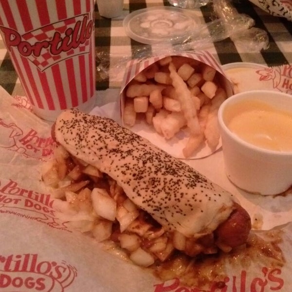 Photo taken at Portillo&#39;s by Courtney Pesch on 11/14/2013