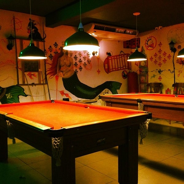 รูปภาพถ่ายที่ Underground Sports Bar โดย Guia do Boêmio เมื่อ 11/9/2013